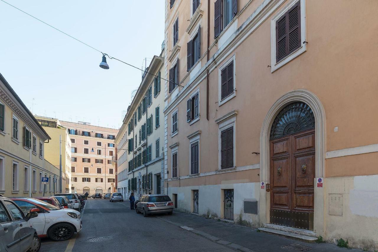 San Giovanni & Colosseo Roomy Flat Ρώμη Εξωτερικό φωτογραφία