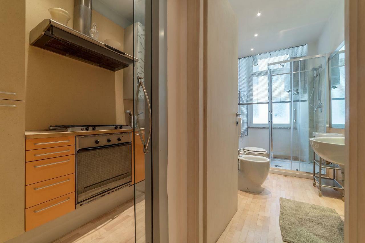 San Giovanni & Colosseo Roomy Flat Ρώμη Εξωτερικό φωτογραφία