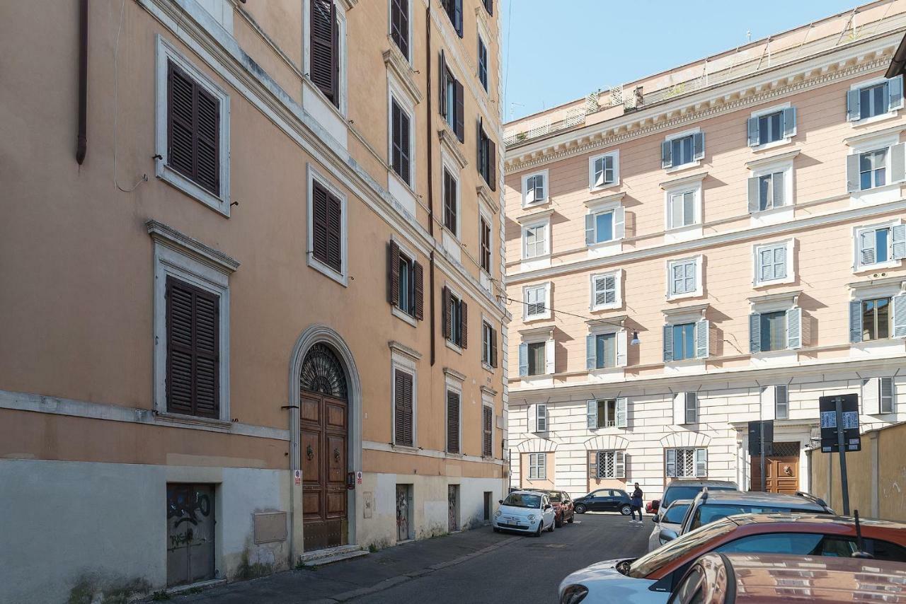 San Giovanni & Colosseo Roomy Flat Ρώμη Εξωτερικό φωτογραφία